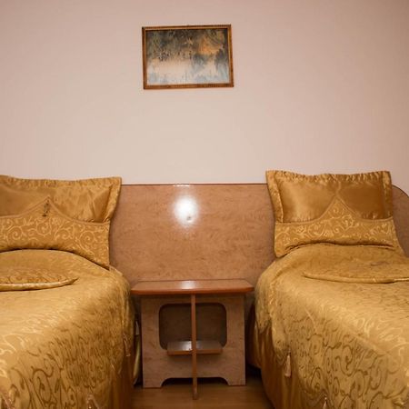 N&S Hotel Barlad Bîrlad Zewnętrze zdjęcie