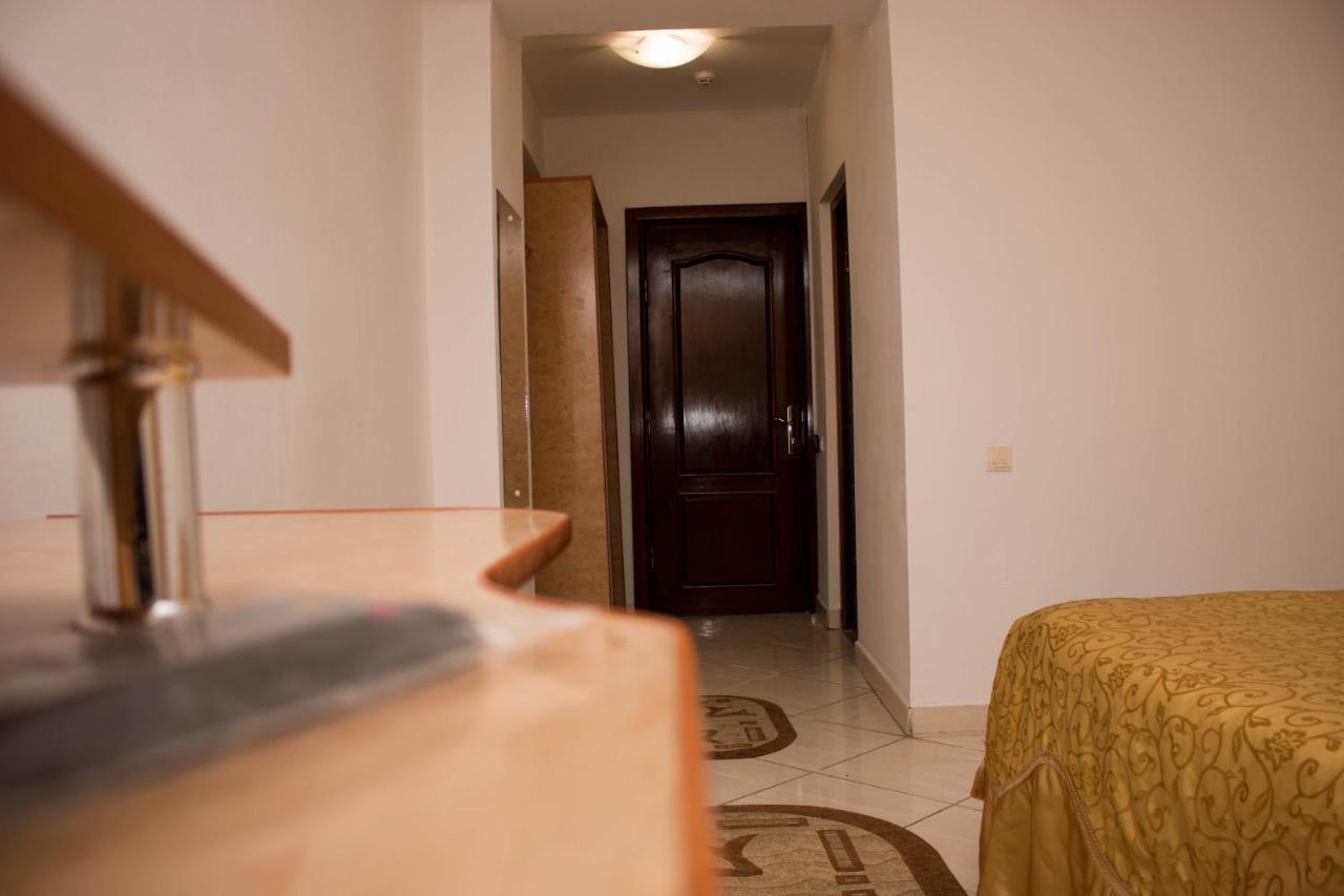 N&S Hotel Barlad Bîrlad Zewnętrze zdjęcie